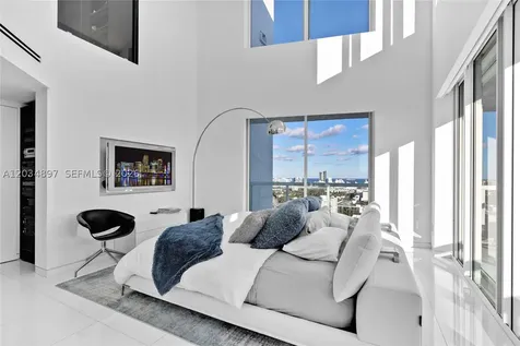 10 Venetian Way Miami Beach FL 33139