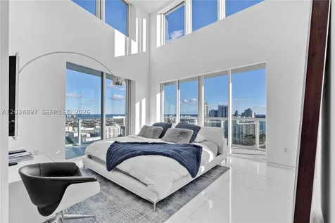 10 Venetian Way Miami Beach FL 33139