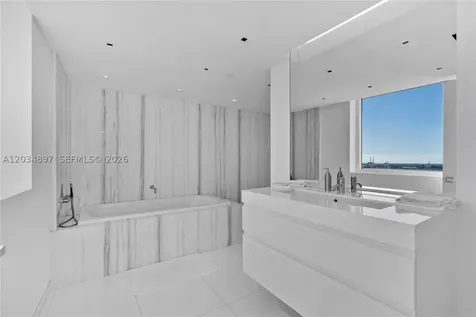 10 Venetian Way Miami Beach FL 33139