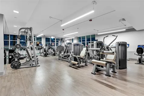 10 Venetian Way Miami Beach FL 33139