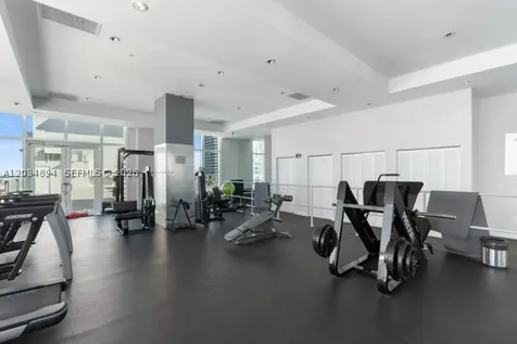 133 NE 2nd Avenue Miami FL 33132