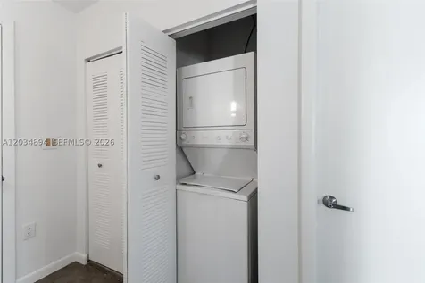 133 NE 2nd Avenue Miami FL 33132