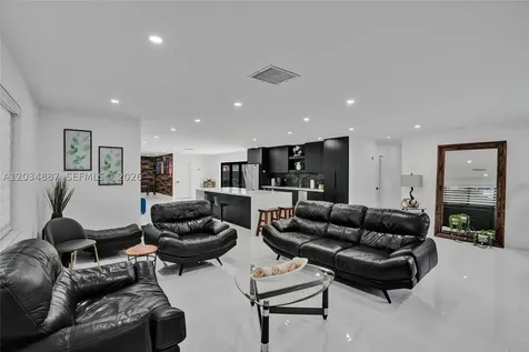14021 Cypress Court Miami Lakes FL 33014