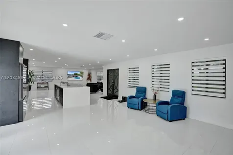 14021 Cypress Court Miami Lakes FL 33014