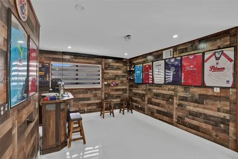 14021 Cypress Court Miami Lakes FL 33014