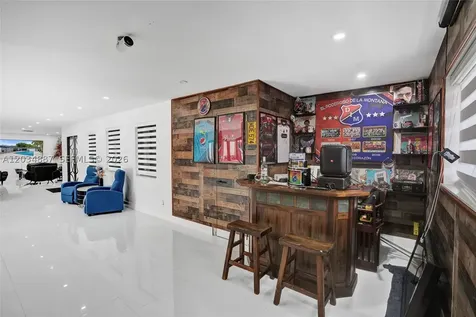 14021 Cypress Court Miami Lakes FL 33014