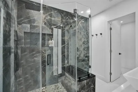 14021 Cypress Court Miami Lakes FL 33014