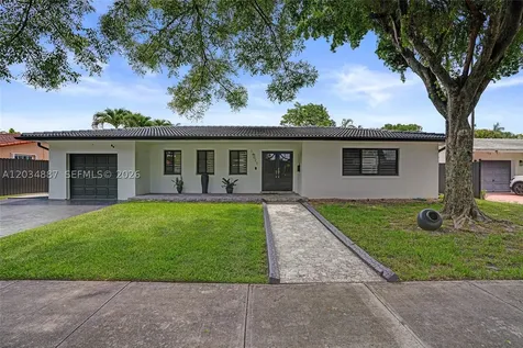 14021 Cypress Court Miami Lakes FL 33014