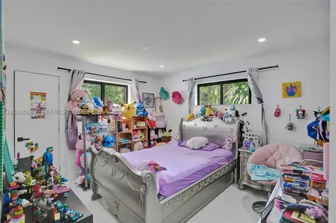 14021 Cypress Court Miami Lakes FL 33014