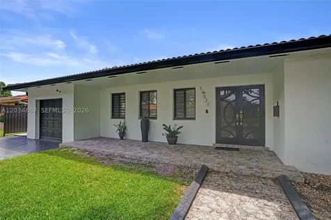 14021 Cypress Court Miami Lakes FL 33014