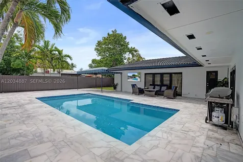 14021 Cypress Court Miami Lakes FL 33014