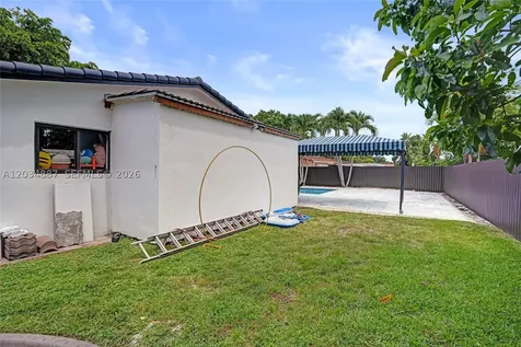 14021 Cypress Court Miami Lakes FL 33014
