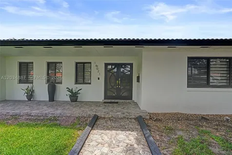 14021 Cypress Court Miami Lakes FL 33014