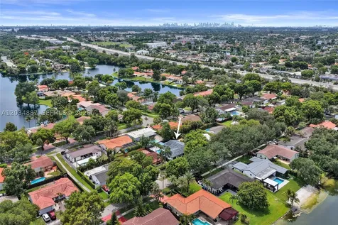 14021 Cypress Court Miami Lakes FL 33014