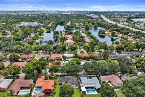 14021 Cypress Court Miami Lakes FL 33014