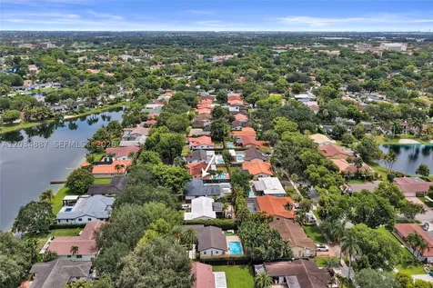 14021 Cypress Court Miami Lakes FL 33014