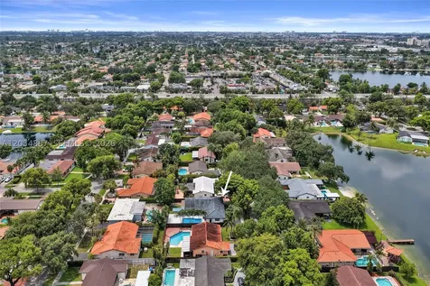 14021 Cypress Court Miami Lakes FL 33014