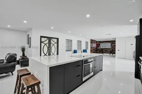14021 Cypress Court Miami Lakes FL 33014