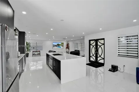 14021 Cypress Court Miami Lakes FL 33014