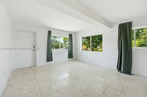 127 NW 74th Street Miami FL 33150