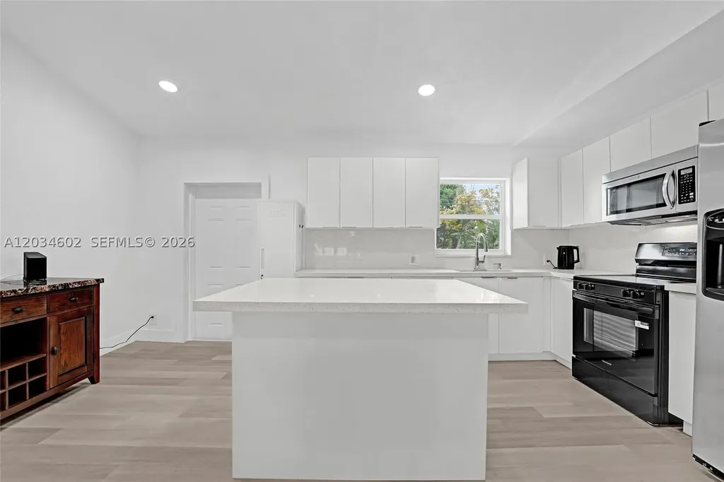 3413 SW 12th Court Fort Lauderdale FL 33312