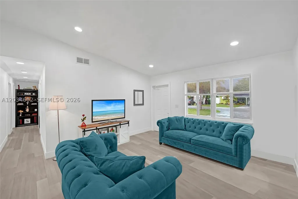 3413 SW 12th Court Fort Lauderdale FL 33312