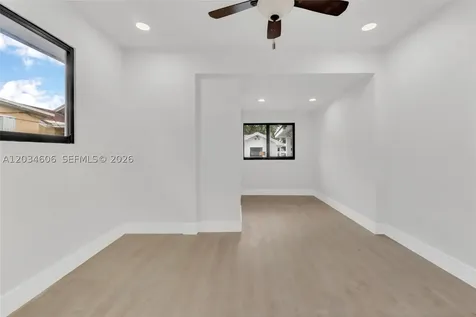 2428 NW 28th Street Miami FL 33142