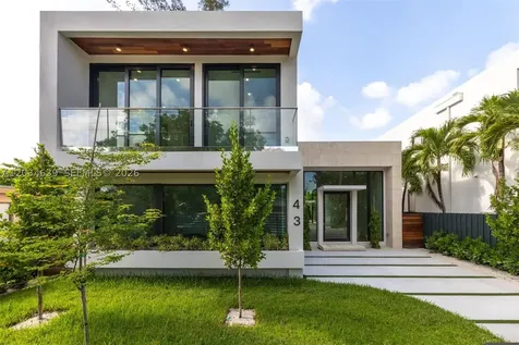 43 NW 42nd Street Miami FL 33127