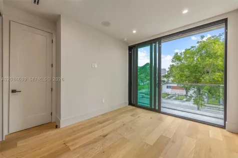 43 NW 42nd Street Miami FL 33127