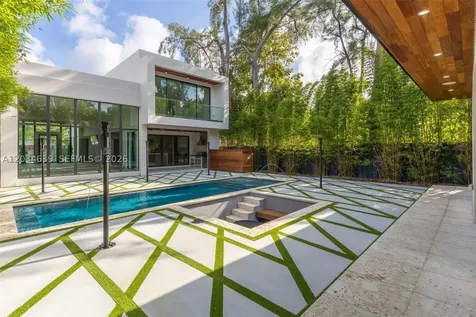 43 NW 42nd Street Miami FL 33127