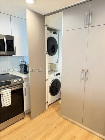 1925 Brickell Avenue Miami FL 33129