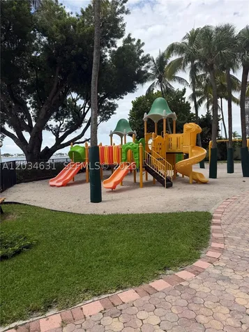 1925 Brickell Avenue Miami FL 33129