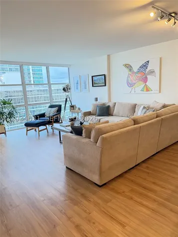 1925 Brickell Avenue Miami FL 33129