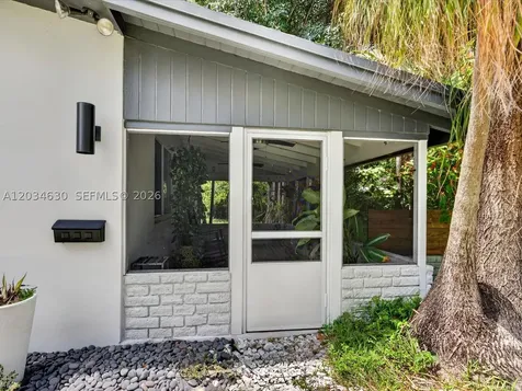 Xxxx SW Undisclosed South Miami FL 33143