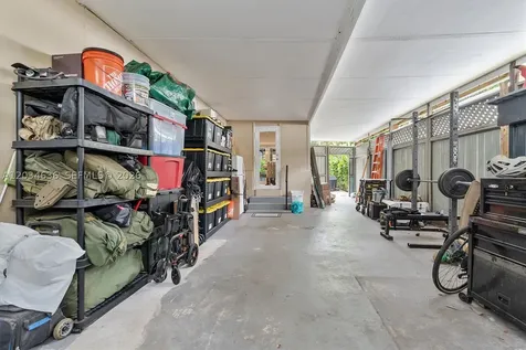 895 NE 129th Street North Miami FL 33161