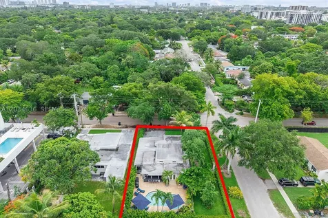 895 NE 129th Street North Miami FL 33161
