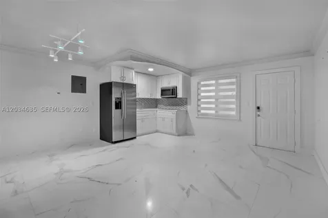 3245 Virginia Street Miami FL 33133