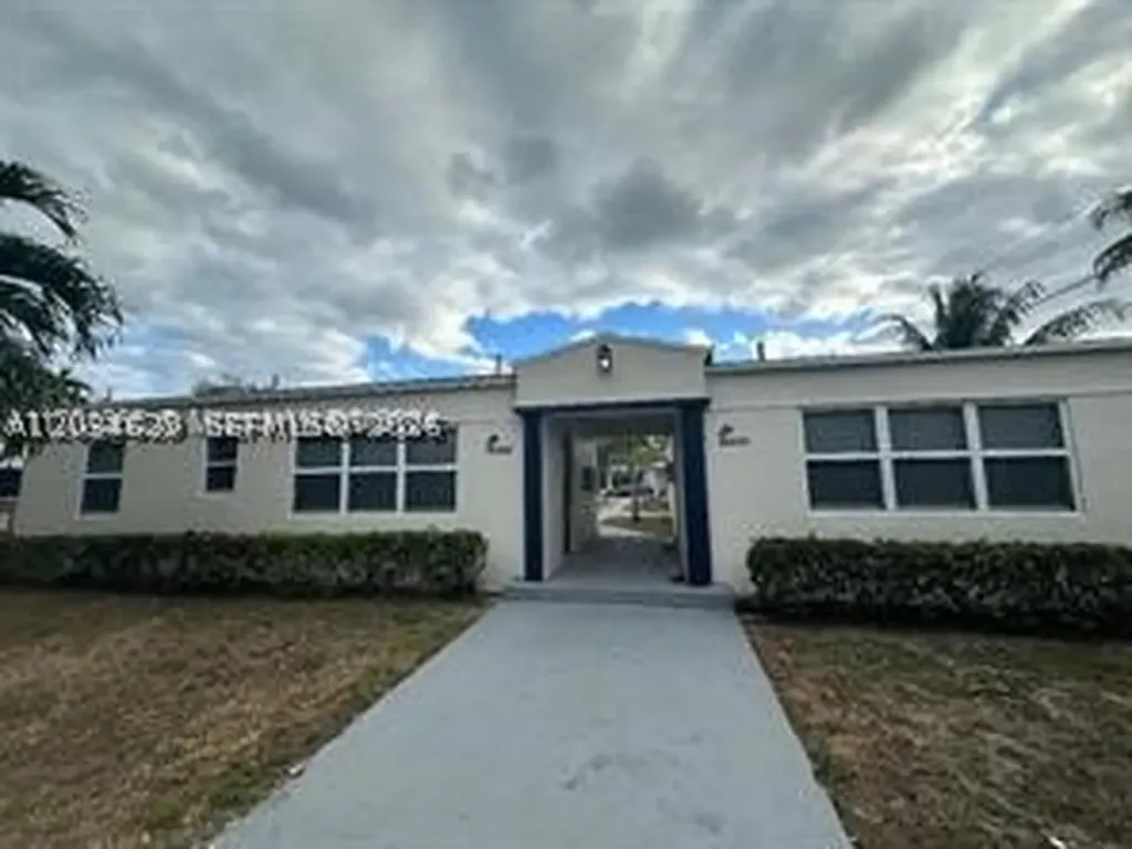 1956 Lincoln Street Hollywood FL 33020