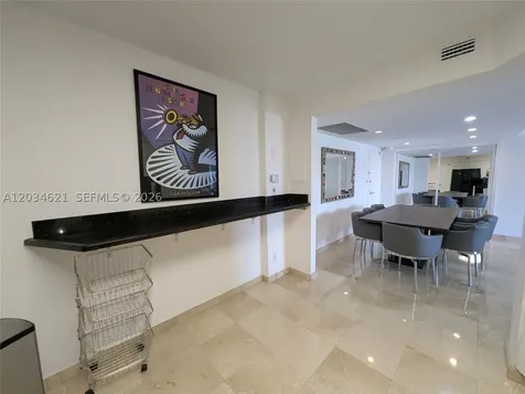 5161 Collins Avenue Miami Beach FL 33140