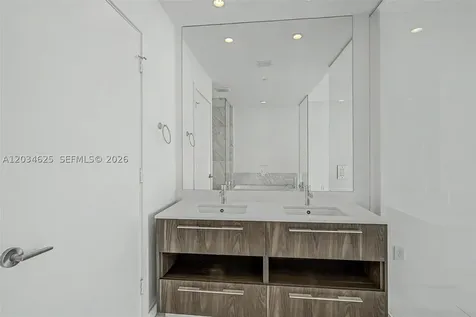 480 NE 31st Street Miami FL 33137