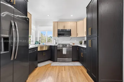 2431 SW 4th Street Miami FL 33135