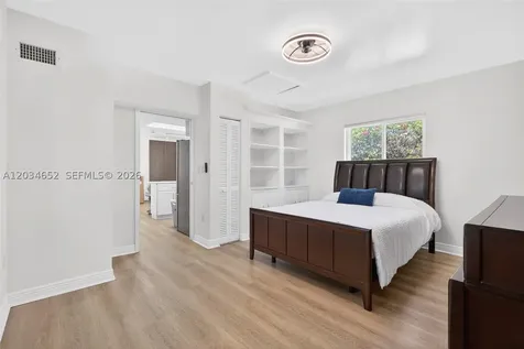 2431 SW 4th Street Miami FL 33135