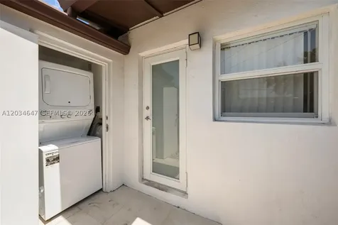 520 NW 104th Street Miami FL 33150
