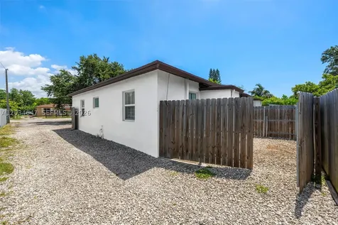 520 NW 104th Street Miami FL 33150