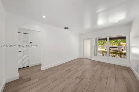 520 NW 104th Street Miami FL 33150