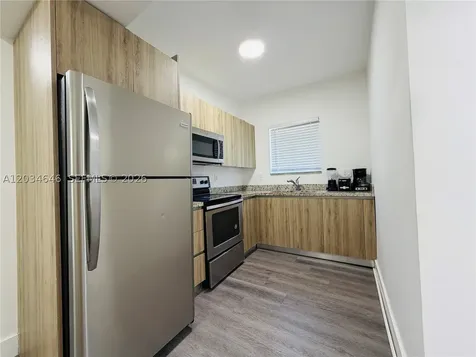 1684 SW 10th Street Miami FL 33135