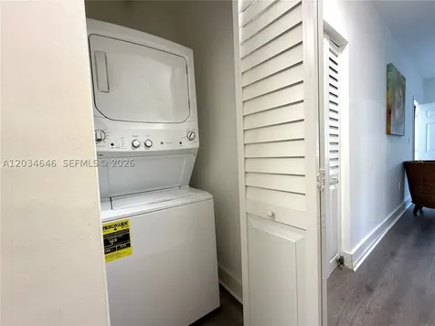 1684 SW 10th Street Miami FL 33135