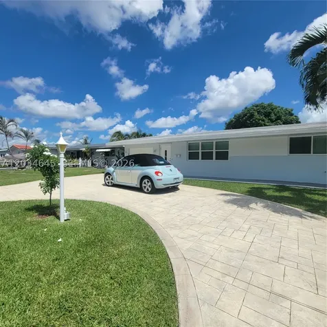 1211 NW 87th Way Pembroke Pines FL 33024