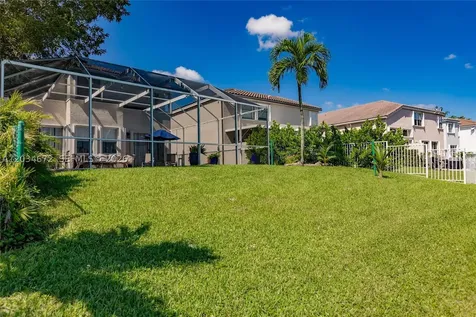 15623 NW 5th Street Pembroke Pines FL 33028