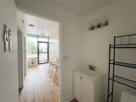 44 E Oakland Park Boulevard Wilton Manors FL 33334